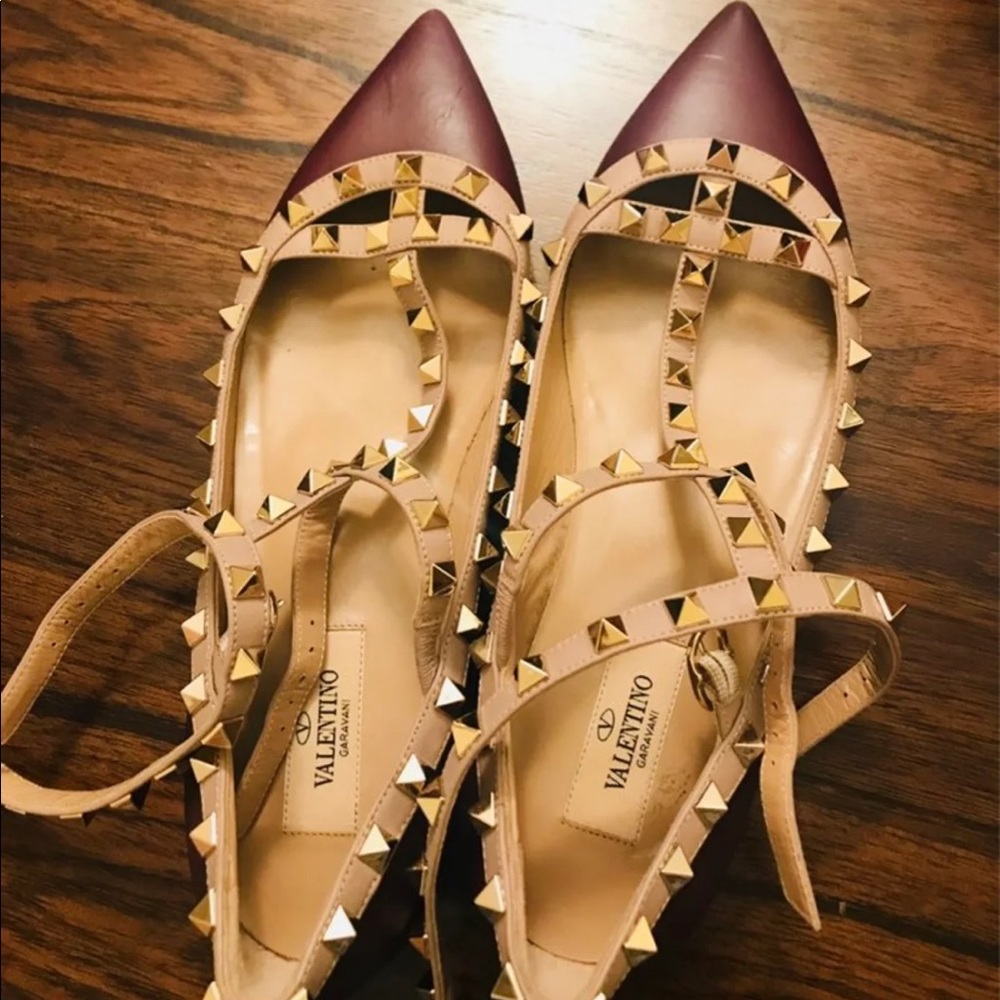 Valentino Flat
